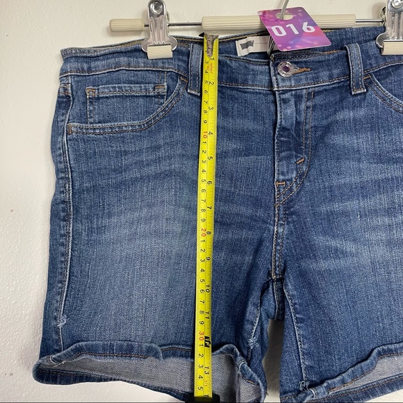 Women’s Levi’s Blue Shorts Size: 30 - Picture 6 of 8